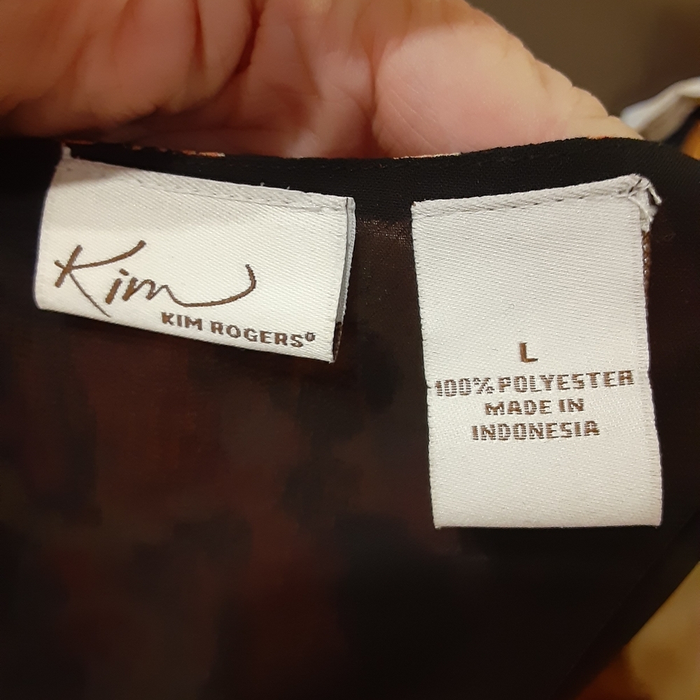 Cute Little Kim Roger's Top🌿 - Picture 4 of 4